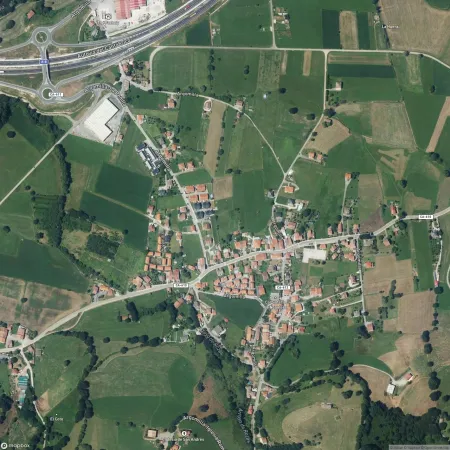 Foto del inmueble Piso de 195m2 en SANTA MARIA DE CAYON, CANTABRIA