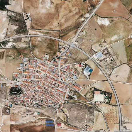 Foto del inmueble Piso de 1232m2 en PETROLA, ALBACETE