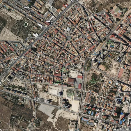 Foto del inmueble Garaje de 77m2 en EL CAMPELLO, ALICANTE