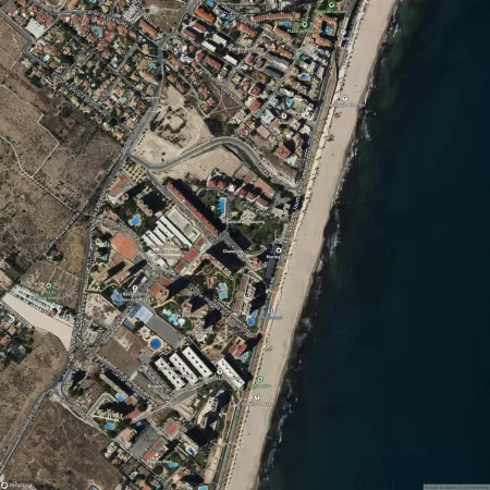 Foto del inmueble Garaje de 28m2 en EL CAMPELLO, ALICANTE