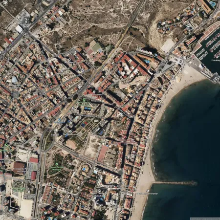 Foto del inmueble Piso de 112m2 en EL CAMPELLO, ALICANTE