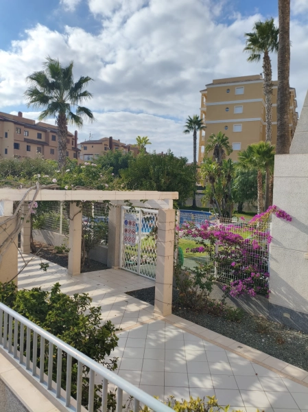 Foto del inmueble Piso de 69m2 en TORREVIEJA, ALICANTE