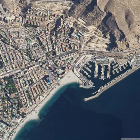 Foto del inmueble Piso de 135m2 en ROQUETAS DE MAR, ALMERÍA