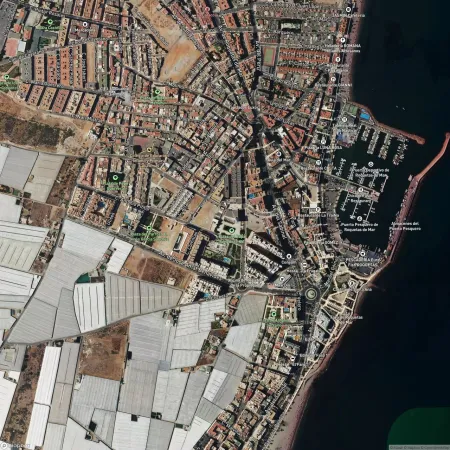 Foto del inmueble Garaje de 16m2 en ROQUETAS DE MAR, ALMERÍA