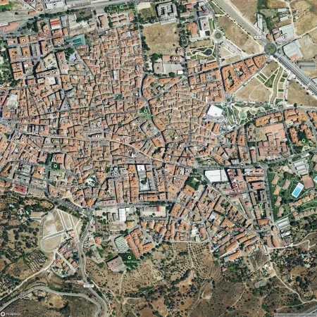 Foto del inmueble Local de 115m2 en NAVALMORAL DE LA MATA, CÁCERES