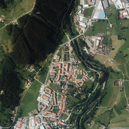 Foto del inmueble Garaje de 22m2 en CARTES, CANTABRIA