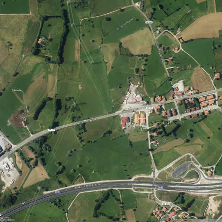 Foto del inmueble Garaje de 28m2 en PENAGOS, CANTABRIA