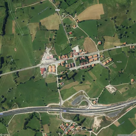 Foto del inmueble Garaje de 28m2 en PENAGOS, CANTABRIA