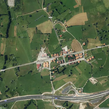 Foto del inmueble Garaje de 26m2 en PENAGOS, CANTABRIA