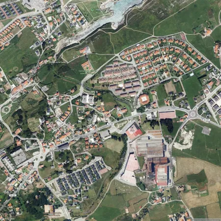 Foto del inmueble Garaje de 28m2 en SANTA CRUZ DE BEZANA, CANTABRIA