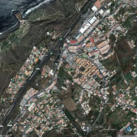 Foto del inmueble Local de 999m2 en SANTA URSULA, S.C. TENERIFE