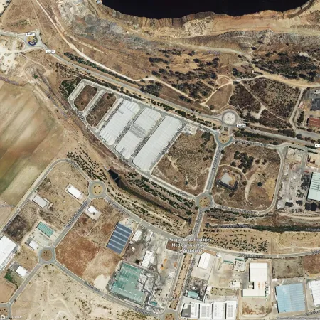 Foto del inmueble Nave industrial de 300m2 en AZNALCOLLAR, SEVILLA