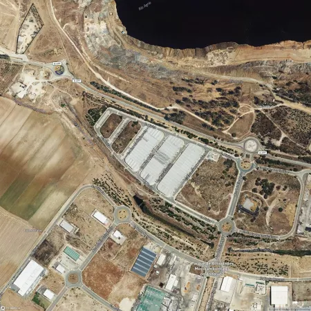 Foto del inmueble Nave industrial de 300m2 en AZNALCOLLAR, SEVILLA