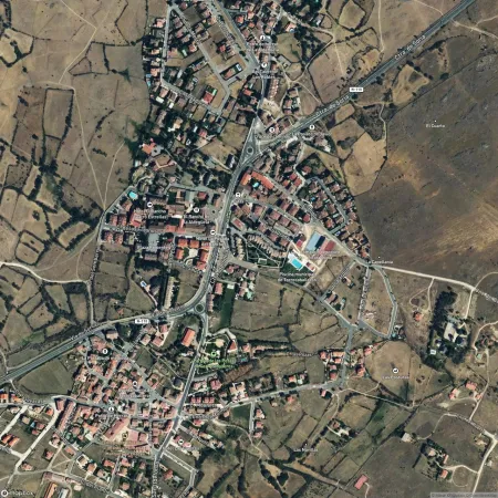 Foto del inmueble Piso de 69m2 en TORRECABALLEROS, SEGOVIA