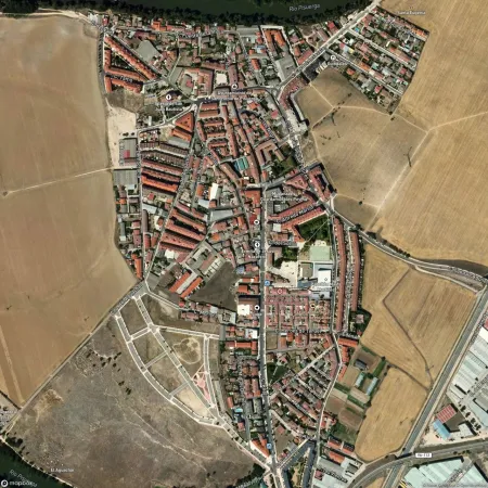 Foto del inmueble Piso de 162m2 en SANTOVENIA DE PISUERGA, VALLADOLID