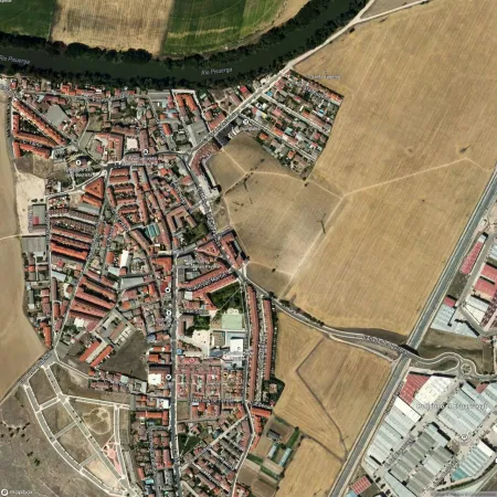 Foto del inmueble Piso de 162m2 en SANTOVENIA DE PISUERGA, VALLADOLID