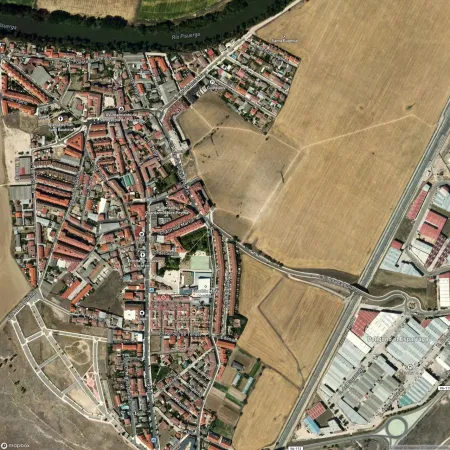 Foto del inmueble Piso de 102m2 en SANTOVENIA DE PISUERGA, VALLADOLID