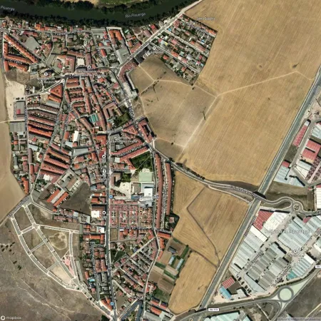 Foto del inmueble Piso de 198m2 en SANTOVENIA DE PISUERGA, VALLADOLID