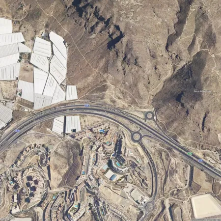 Foto del inmueble Garaje de 24m2 en ROQUETAS DE MAR, ALMERÍA