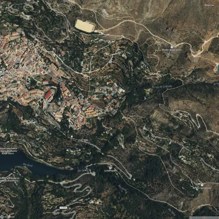 Foto del inmueble Piso de 126m2 en GUEJAR SIERRA, GRANADA