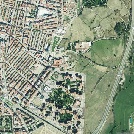 Foto del inmueble Garaje de 27m2 en LEON, LEÓN