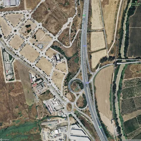 Foto del inmueble Garaje de 28m2 en SALTERAS, SEVILLA