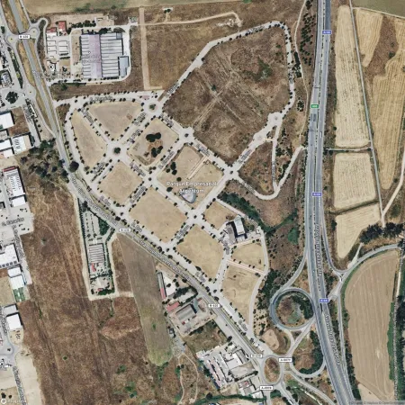 Foto del inmueble Garaje de 28m2 en SALTERAS, SEVILLA