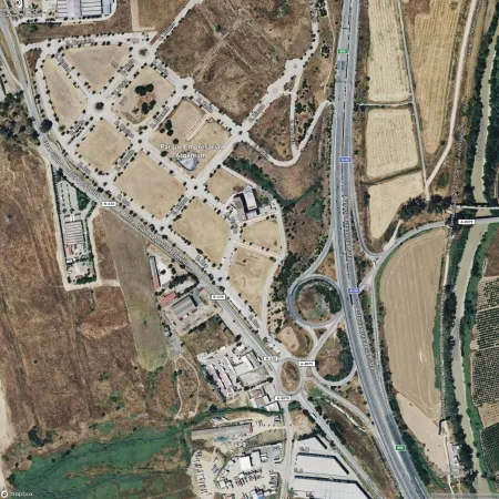 Foto del inmueble Garaje de 28m2 en SALTERAS, SEVILLA