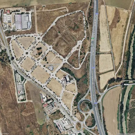 Foto del inmueble Garaje de 28m2 en SALTERAS, SEVILLA