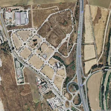 Foto del inmueble Garaje de 26m2 en SALTERAS, SEVILLA