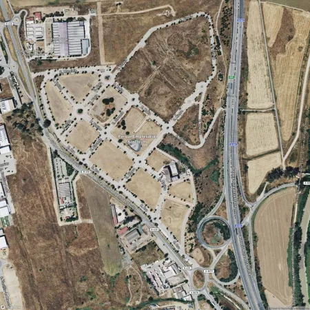 Foto del inmueble Garaje de 26m2 en SALTERAS, SEVILLA