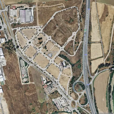 Foto del inmueble Garaje de 26m2 en SALTERAS, SEVILLA