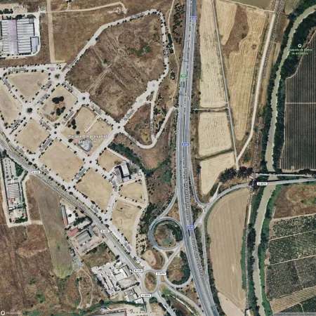 Foto del inmueble Garaje de 26m2 en SALTERAS, SEVILLA