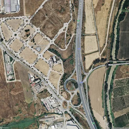 Foto del inmueble Garaje de 26m2 en SALTERAS, SEVILLA