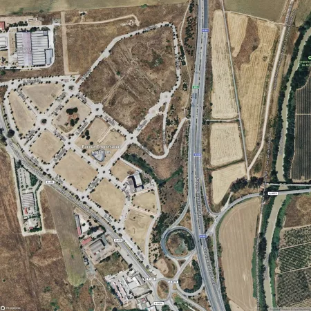 Foto del inmueble Garaje de 26m2 en SALTERAS, SEVILLA