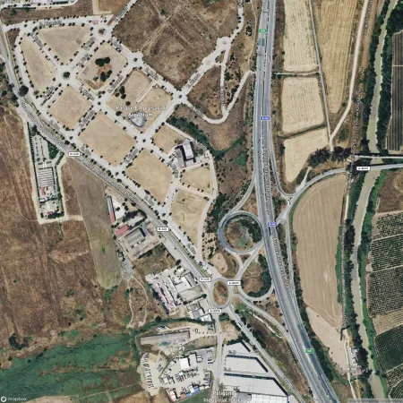 Foto del inmueble Garaje de 26m2 en SALTERAS, SEVILLA