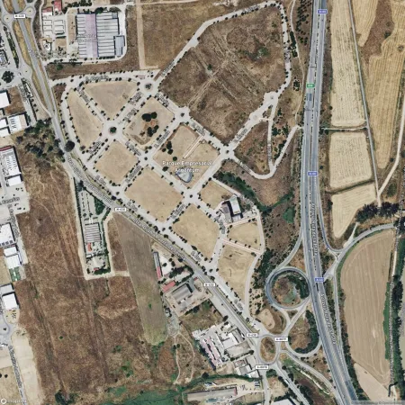 Foto del inmueble Garaje de 26m2 en SALTERAS, SEVILLA