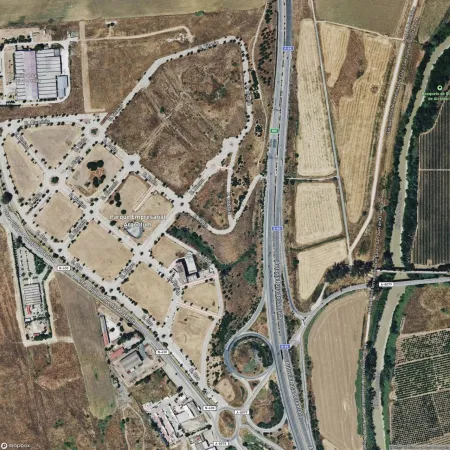 Foto del inmueble Garaje de 26m2 en SALTERAS, SEVILLA