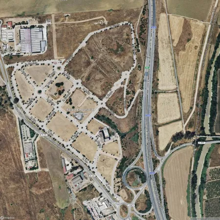 Foto del inmueble Garaje de 26m2 en SALTERAS, SEVILLA