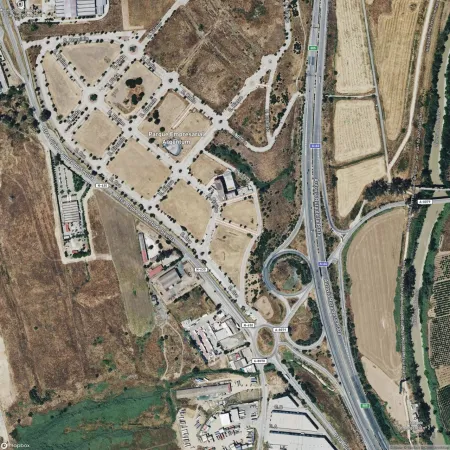 Foto del inmueble Garaje de 26m2 en SALTERAS, SEVILLA