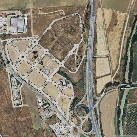 Foto del inmueble Garaje de 24m2 en SALTERAS, SEVILLA