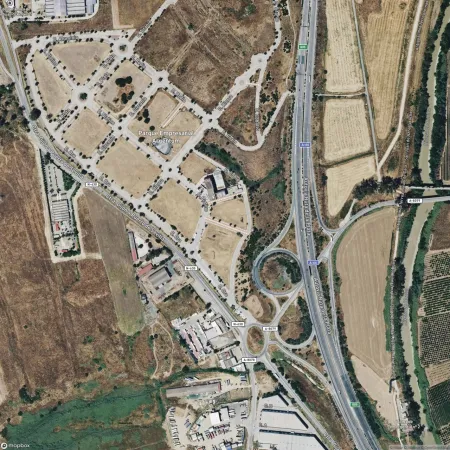 Foto del inmueble Garaje de 24m2 en SALTERAS, SEVILLA