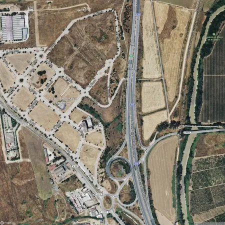 Foto del inmueble Garaje de 24m2 en SALTERAS, SEVILLA