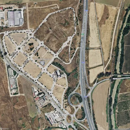 Foto del inmueble Garaje de 24m2 en SALTERAS, SEVILLA