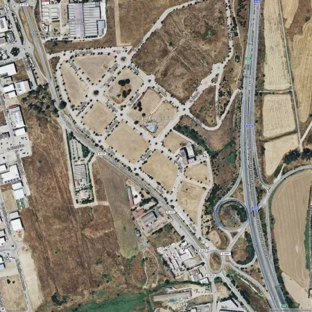 Foto del inmueble Garaje de 14m2 en SALTERAS, SEVILLA