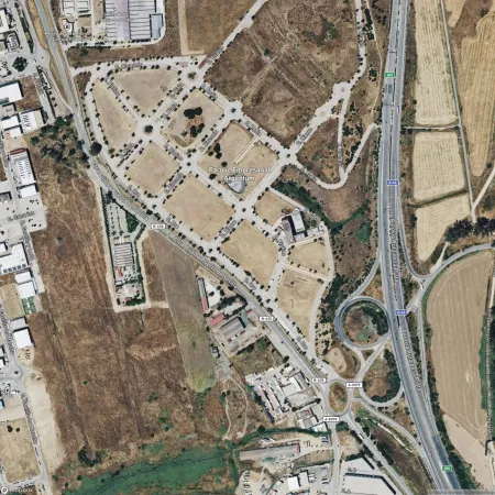 Foto del inmueble Garaje de 28m2 en SALTERAS, SEVILLA