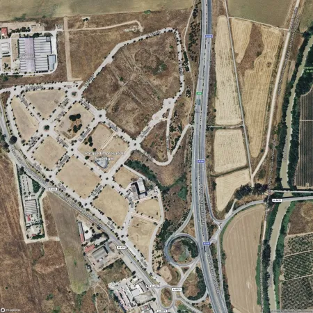 Foto del inmueble Garaje de 26m2 en SALTERAS, SEVILLA