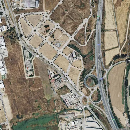 Foto del inmueble Garaje de 28m2 en SALTERAS, SEVILLA