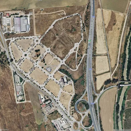 Foto del inmueble Garaje de 28m2 en SALTERAS, SEVILLA