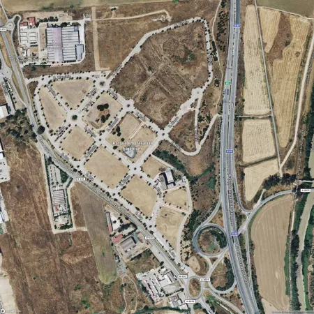 Foto del inmueble Garaje de 28m2 en SALTERAS, SEVILLA